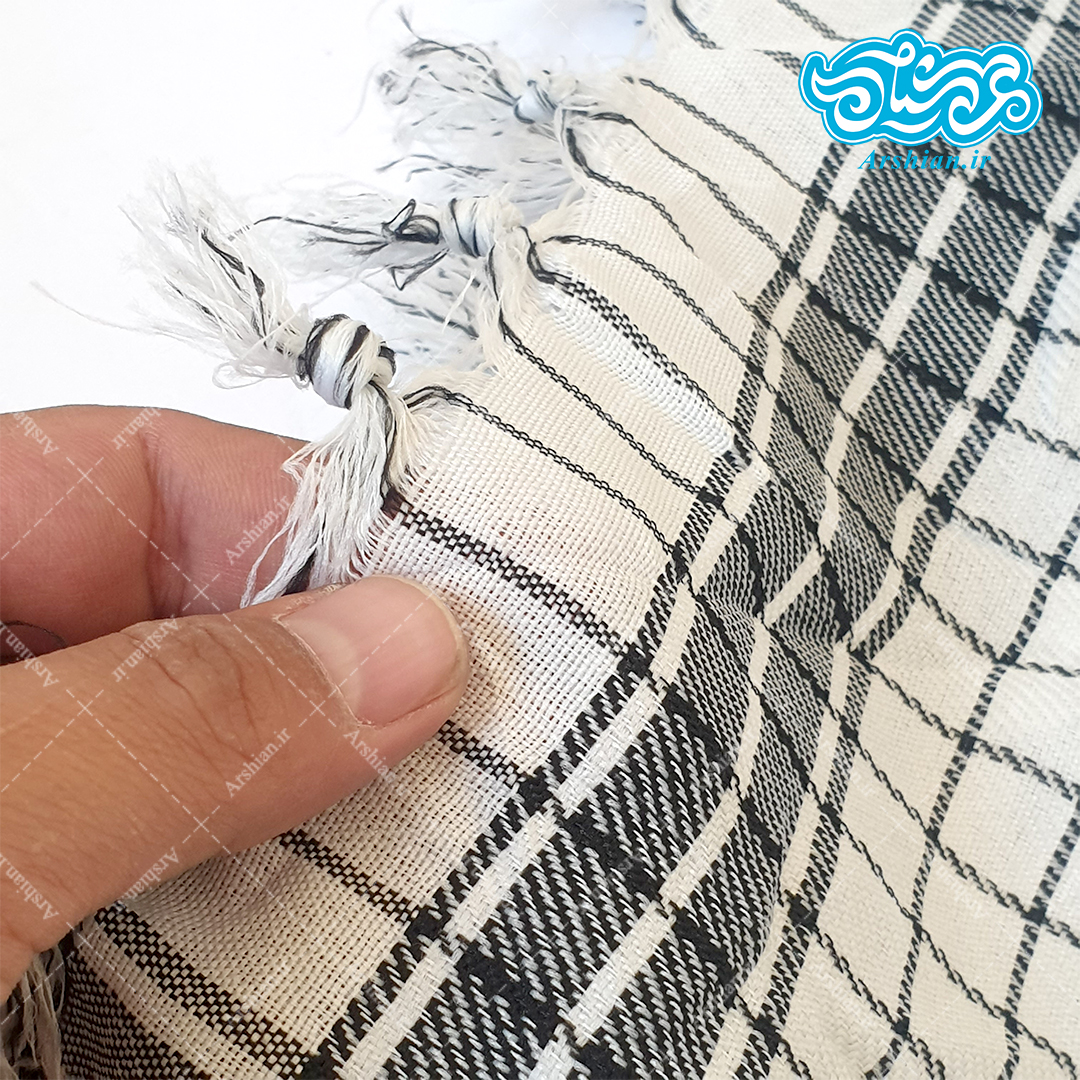 چفیه معمولی سفیدرنگ طرح ایرانی(خطوط ساده مربعی)