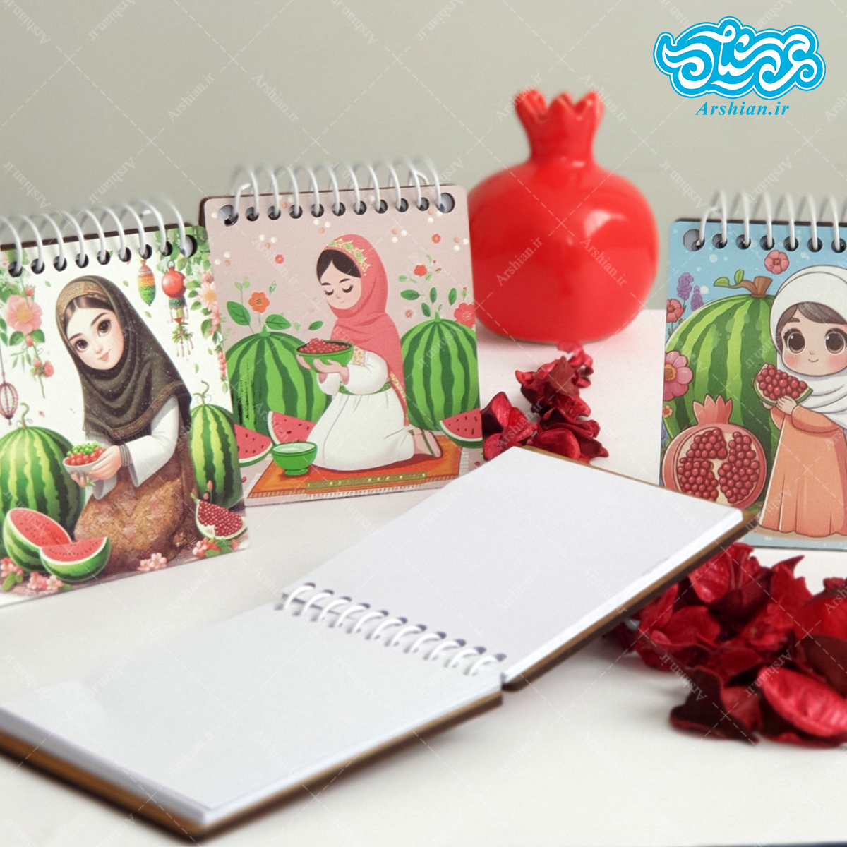 دفترچه چوبی دخترانه طرح شب یلدا
