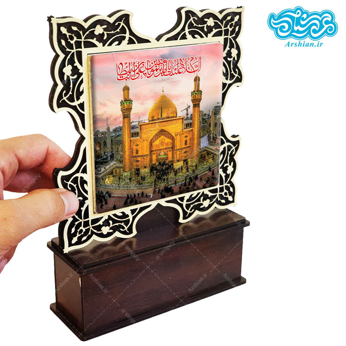 تندیس کاشی با طرح ایوان طلای امیرالمومنین با قاب چوبی کد tal108
