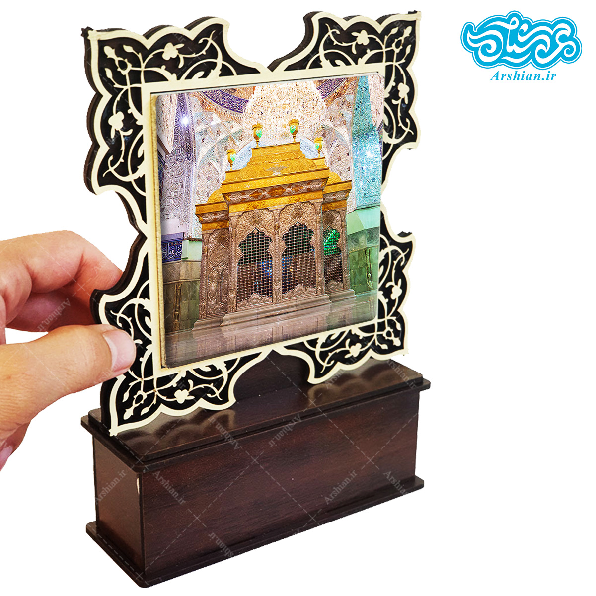 تندیس کاشی با طرح ضریح امام حسین(ع) با قاب چوبی کد th524