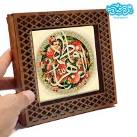 قاب کاشی دور مشبک با طرح فاطمه الزهرا کد f303